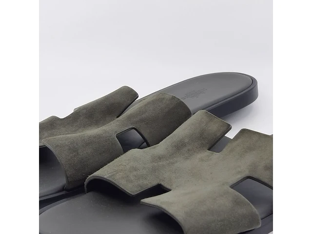 Paar slippers, maat 45, hermès - afbeelding 5 van  11