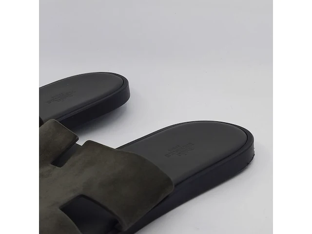 Paar slippers, maat 45, hermès - afbeelding 6 van  11