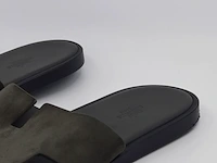 Paar slippers, maat 45, hermès - afbeelding 6 van  11