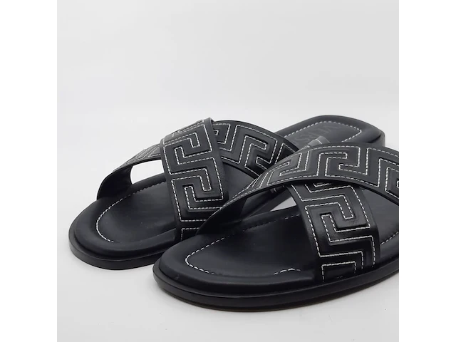 Paar slippers, maat 45, versace - afbeelding 4 van  11