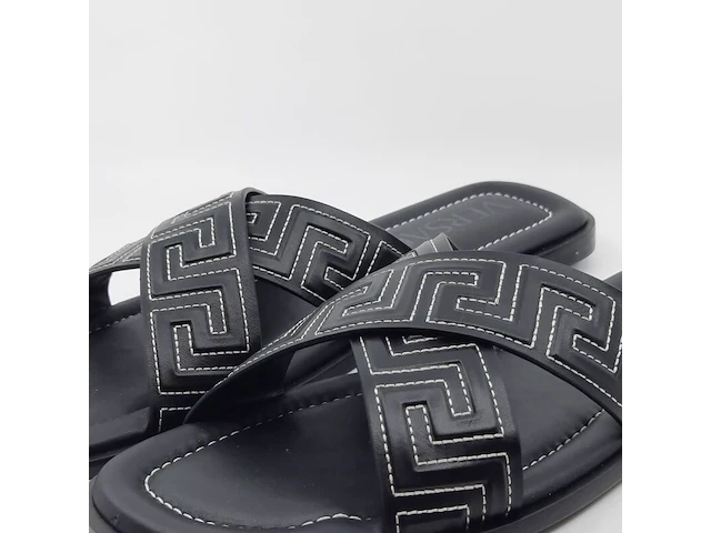 Paar slippers, maat 45, versace - afbeelding 5 van  11