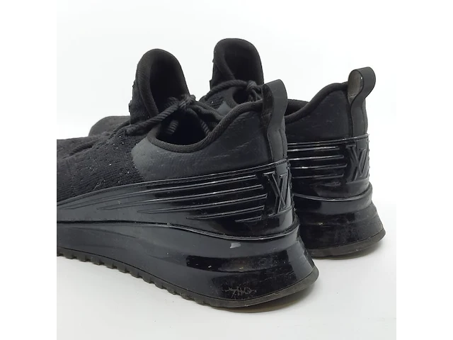 Paar sneakers, louis vuitton - afbeelding 16 van  19