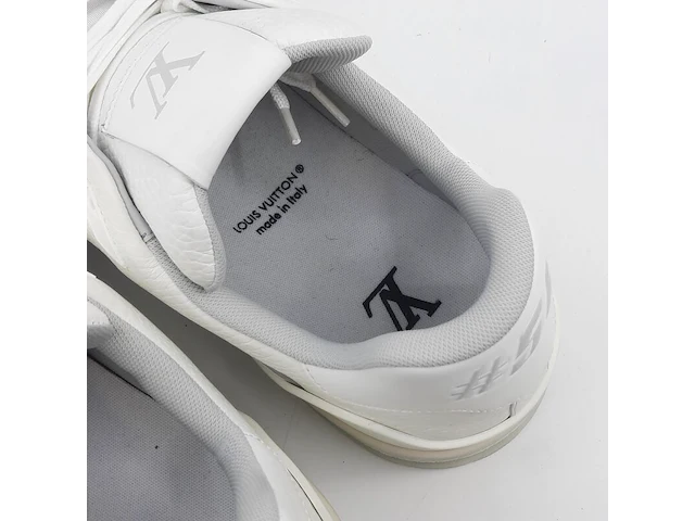 Paar sneakers, maat 10, louis vuitton, fd 0212 - afbeelding 2 van  14