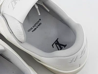 Paar sneakers, maat 10, louis vuitton, fd 0212 - afbeelding 2 van  14