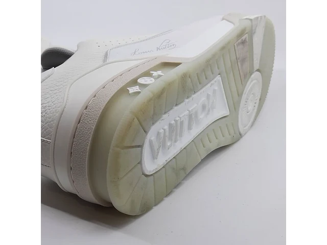 Paar sneakers, maat 10, louis vuitton, fd 0212 - afbeelding 4 van  14