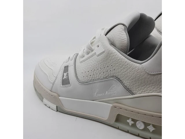 Paar sneakers, maat 10, louis vuitton, fd 0212 - afbeelding 13 van  14