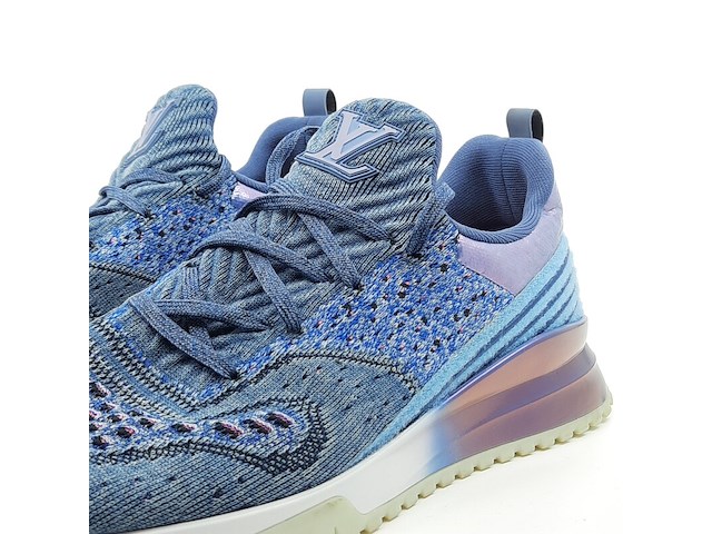 Paar sneakers, maat 10, louis vuitton - afbeelding 3 van  9