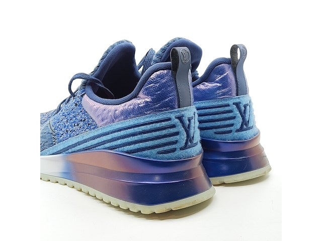 Paar sneakers, maat 10, louis vuitton - afbeelding 6 van  9