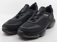 Paar sneakers, maat 10, prada, 2eg 253