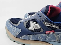 Paar sneakers, maat 11, louis vuitton, g0 0284 - afbeelding 10 van  11