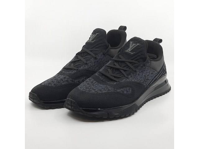 Paar sneakers, maat 11, louis vuitton - afbeelding 1 van  10