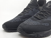 Paar sneakers, maat 11, louis vuitton - afbeelding 3 van  10