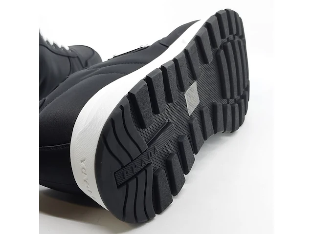 Paar sneakers, maat 11, prada, 2ee369 - afbeelding 4 van  14