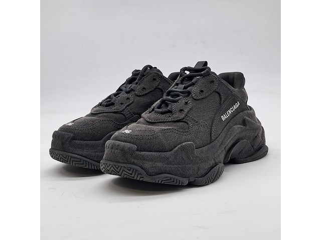 Paar sneakers, maat 36, balenciaga, triple s - afbeelding 1 van  10
