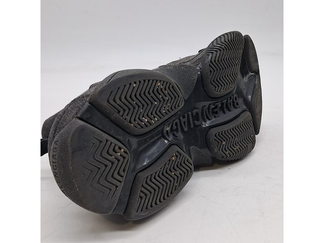 Paar sneakers, maat 36, balenciaga, triple s - afbeelding 9 van  10