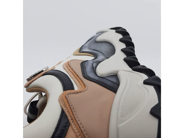 Paar sneakers, maat 37, louis vuitton, fd 0294 - afbeelding 2 van  13