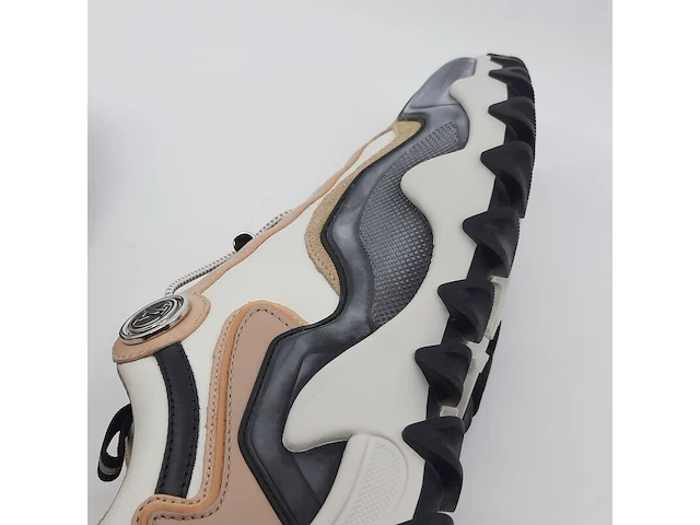 Paar sneakers, maat 37, louis vuitton, fd 0294 - afbeelding 3 van  13