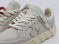 Paar sneakers, maat 37, off white, low vulcanized calf leathe beig - afbeelding 6 van  12