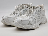 Paar sneakers, maat 39, dior