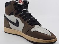 Paar sneakers, maat 40 1/2, nike, air jordan cd4487-100 - afbeelding 7 van  21