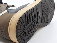 Paar sneakers, maat 40 1/2, nike, air jordan cd4487-100 - afbeelding 14 van  21