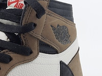 Paar sneakers, maat 40 1/2, nike, air jordan cd4487-100 - afbeelding 17 van  21