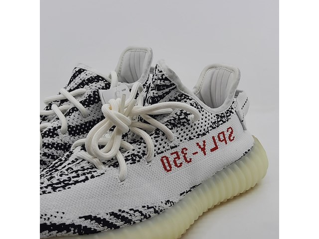 Paar sneakers, maat 40, adidas yeezy, cp9654 - afbeelding 5 van  11
