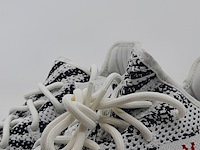Paar sneakers, maat 40, adidas yeezy, cp9654 - afbeelding 6 van  11