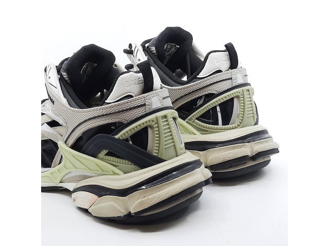 Paar sneakers, maat 40, balenciaga, 568614 - afbeelding 7 van  10