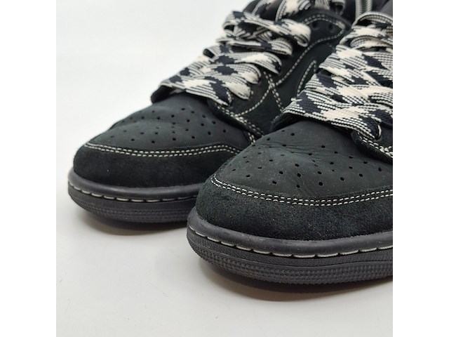 Paar sneakers, maat 41, air jordan x travis scott, dm7866-001 - afbeelding 4 van  11