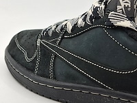 Paar sneakers, maat 41, air jordan x travis scott, dm7866-001 - afbeelding 7 van  11