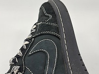Paar sneakers, maat 41, air jordan x travis scott, dm7866-001 - afbeelding 8 van  11
