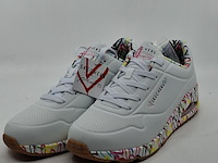 Paar sneakers, maat 41, skechers, uno - loving love 155506 - afbeelding 1 van  10
