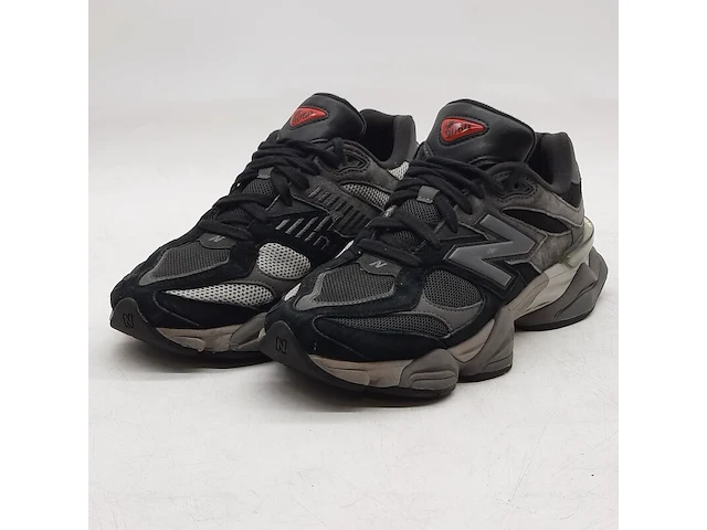 Paar sneakers, maat 41,5, new balance, u9060blk - afbeelding 1 van  10