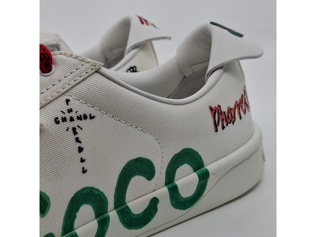 Paar sneakers, maat 42, chanel x pharrell williams, lg34878 - afbeelding 3 van  9