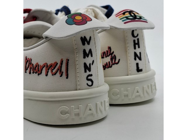 Paar sneakers, maat 42, chanel x pharrell williams, lg34878 - afbeelding 4 van  9