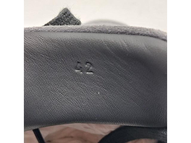 Paar sneakers, maat 42, hermès - afbeelding 12 van  12