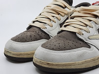 Paar sneakers, maat 42, nike, air jordan dm7866-162 - afbeelding 10 van  17
