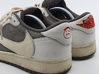 Paar sneakers, maat 42, nike, air jordan dm7866-162 - afbeelding 14 van  17