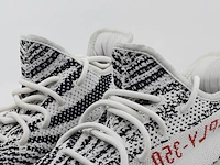 Paar sneakers, maat 43 1/3, adidas yeezy, cp9654 - afbeelding 5 van  10