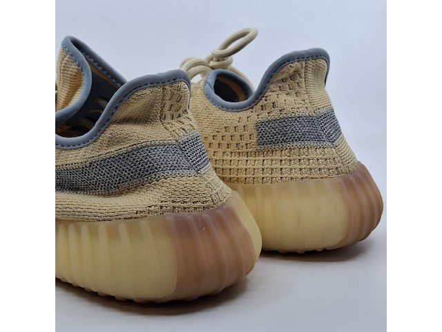 Paar sneakers, maat 43 1/3, adidas yeezy, fy5158 - afbeelding 5 van  10