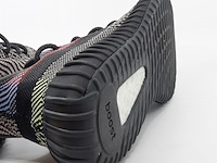 Paar sneakers, maat 43,5, adidas yeezy, fw5190 - afbeelding 3 van  12