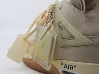 Paar sneakers, maat 44 1/2, air jordan, 4 retro off-white sail women cv9388-100 - afbeelding 2 van  28