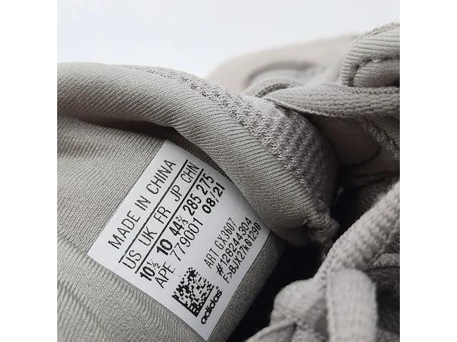 Paar sneakers, maat 44 2/3, adidas yeezy, gx3607 - afbeelding 11 van  12