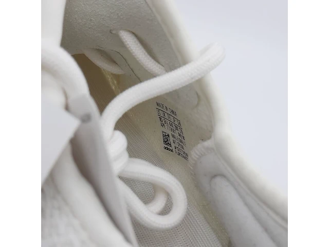Paar sneakers, maat 44, adidas yeezy, cp9366 - afbeelding 12 van  12