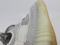 Paar sneakers, maat 44, adidas yeezy, ef2905 - afbeelding 2 van  12