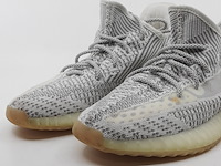 Paar sneakers, maat 44, adidas yeezy, ef2905 - afbeelding 5 van  12