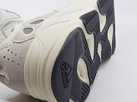 Paar sneakers, maat 44, adidas yeezy, eg7596 - afbeelding 3 van  12