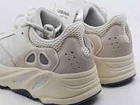Paar sneakers, maat 44, adidas yeezy, eg7596 - afbeelding 10 van  12