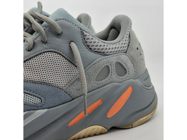Paar sneakers, maat 44, adidas yeezy, eg7597 - afbeelding 3 van  9
